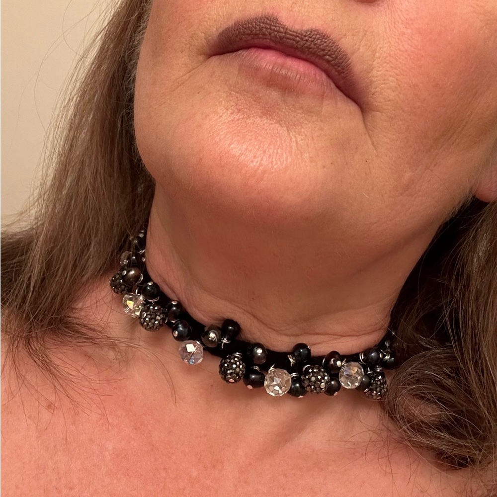 JEWELASTIC CHOKER = Jewels on Elastic for neck or hair
